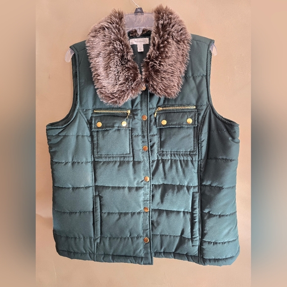 LAST DAY. Dressbarn Teal Puffer Vest with Faux Fur Collar - Picture 1 of 3